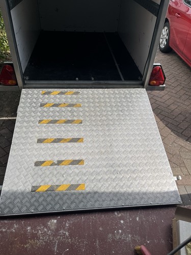 Tickner lyndon box trailer - lyndon,