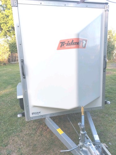 Blue line box trailer 4 - line,